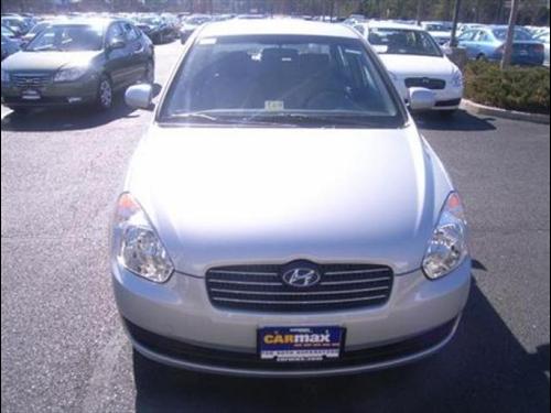 Hyundai Accent 2010 photo 1