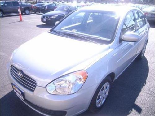 Hyundai Accent 2010 photo 2