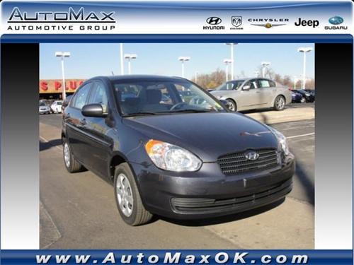 Hyundai Accent 2010 photo 1