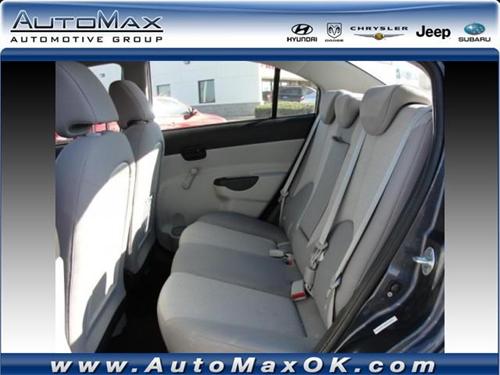 Hyundai Accent 2010 photo 5