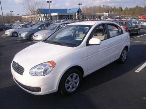 Hyundai Accent 2010 photo 1