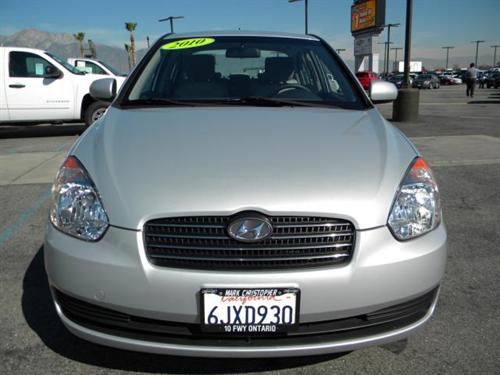 Hyundai Accent 2010 photo 1