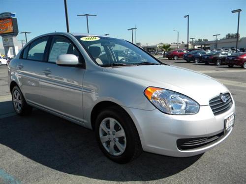 Hyundai Accent 2010 photo 2