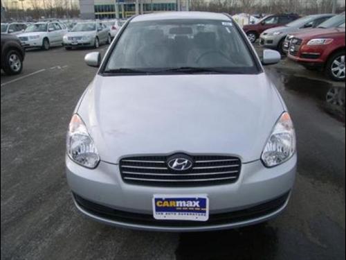 Hyundai Accent 2010 photo 1
