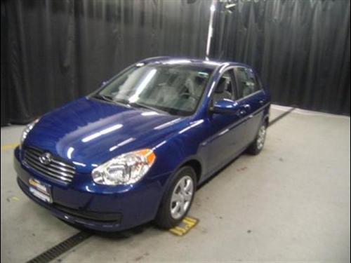 Hyundai Accent 2010 photo 2