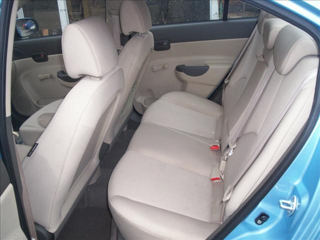 Hyundai Accent 2010 photo 1