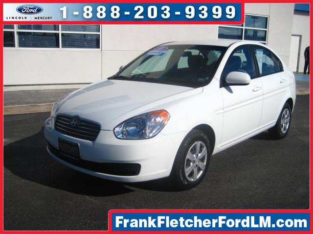 Hyundai Accent Unknown Sedan