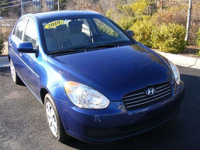 Hyundai Accent 2010 photo 1