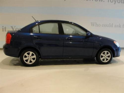 Hyundai Accent 2010 photo 2