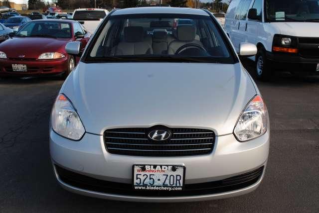 Hyundai Accent 2010 photo 1