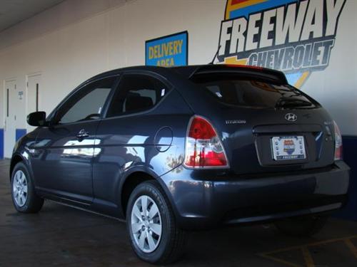 Hyundai Accent 2010 photo 1