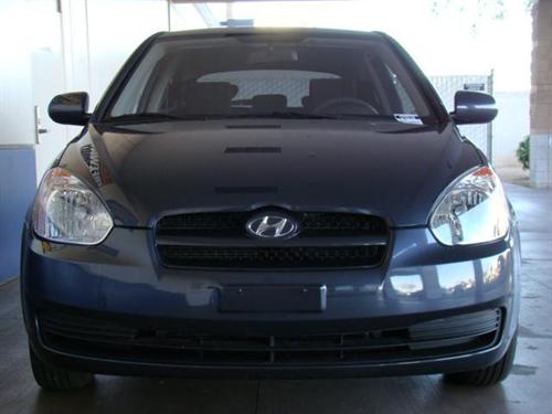 Hyundai Accent 2010 photo 3