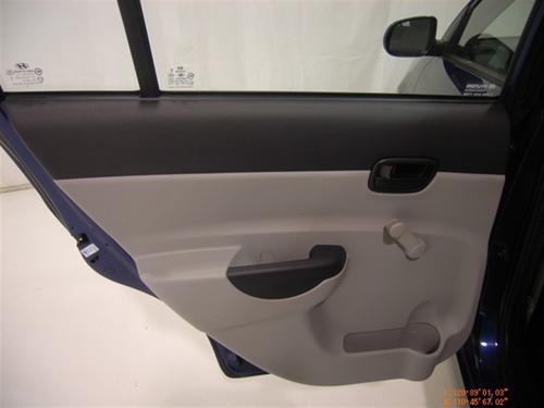 Hyundai Accent 2010 photo 4