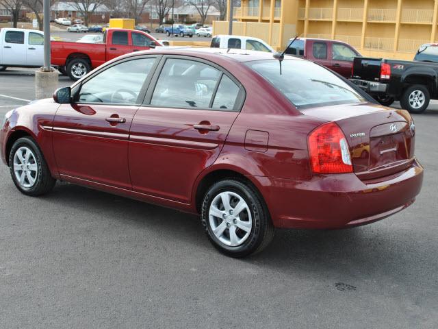 Hyundai Accent FWD 4dr Sport Sedan