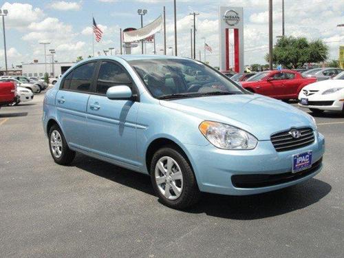 Hyundai Accent 2010 photo 2