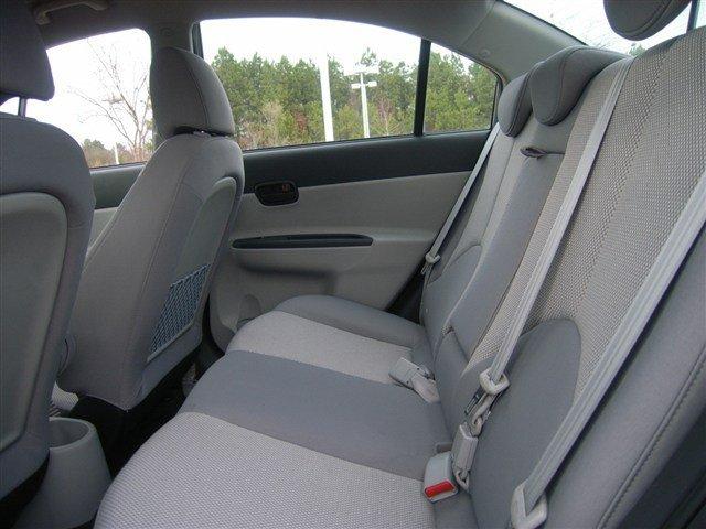 Hyundai Accent 2010 photo 5