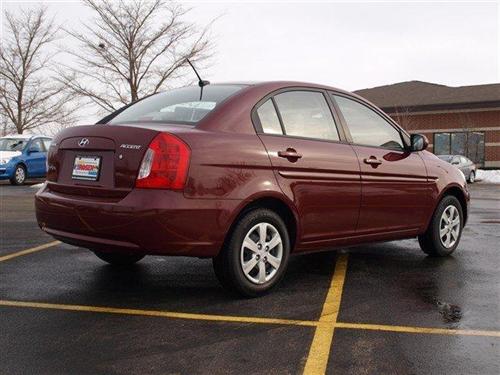 Hyundai Accent 2010 photo 3