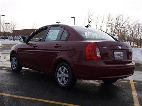 Hyundai Accent 2010 photo 4