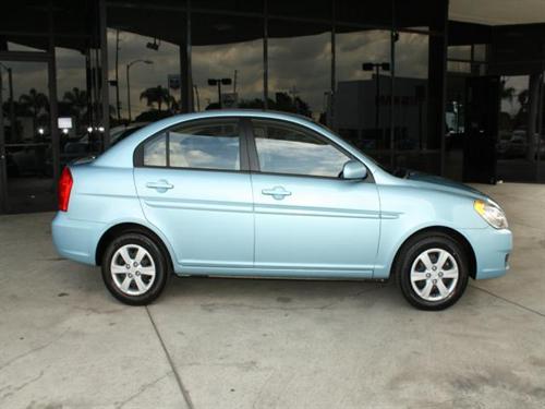 Hyundai Accent 2010 photo 1