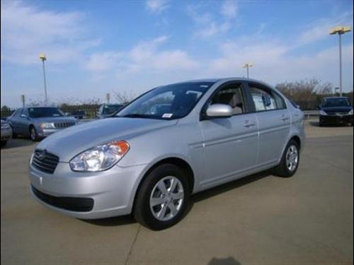 Hyundai Accent 2010 photo 2