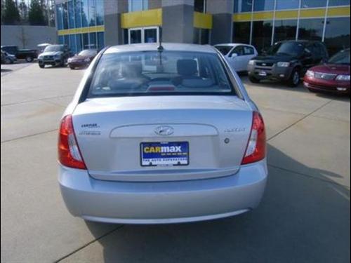 Hyundai Accent 2010 photo 5