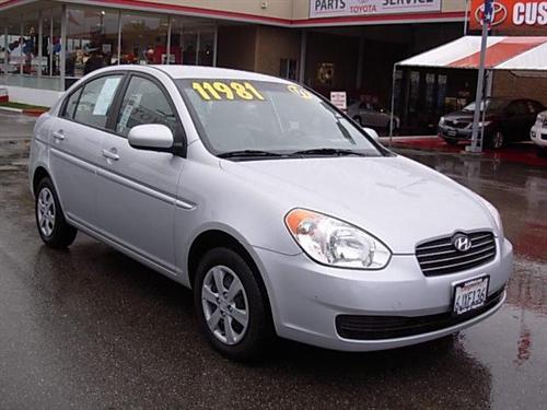 Hyundai Accent 2010 photo 1