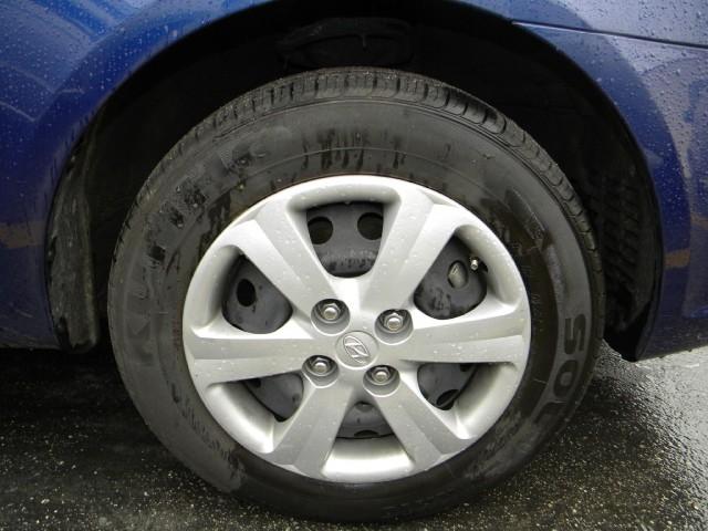 Hyundai Accent 2010 photo 3