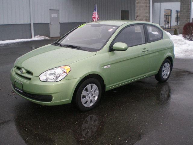 Hyundai Accent 2010 photo 1