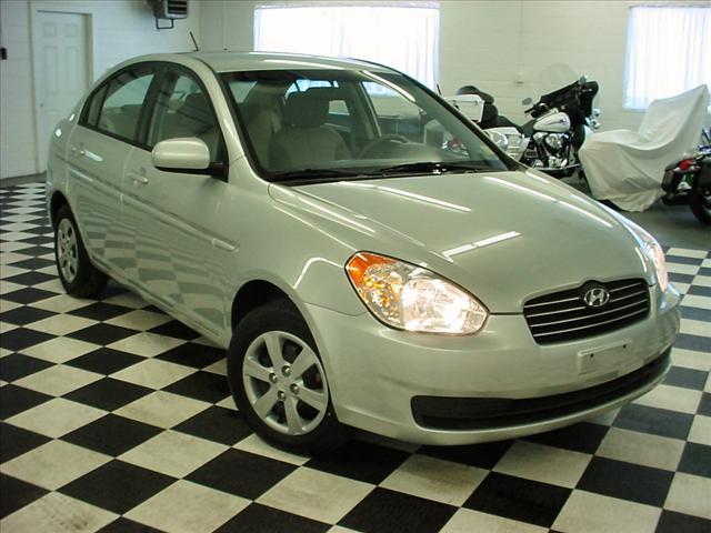 Hyundai Accent FWD 4dr Sport Sedan