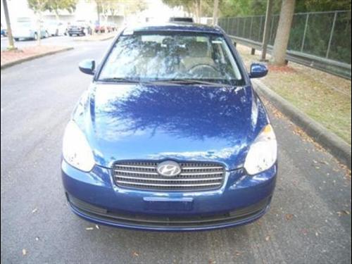 Hyundai Accent 2010 photo 1