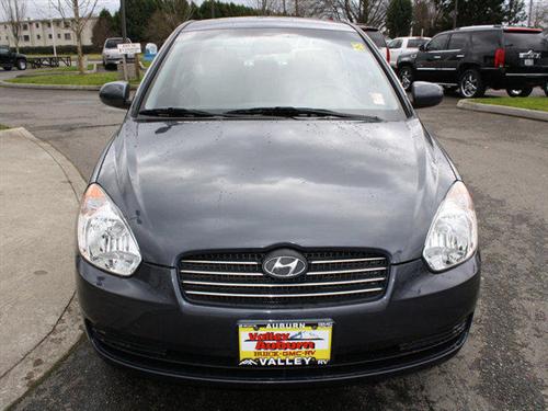 Hyundai Accent 2010 photo 2