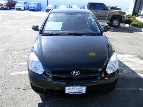 Hyundai Accent 2010 photo 1