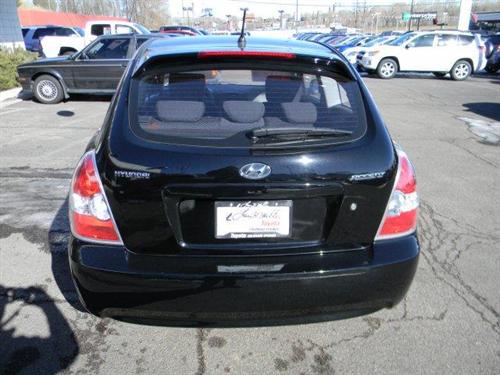 Hyundai Accent 2010 photo 5
