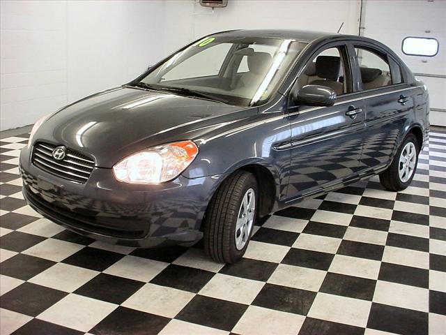 Hyundai Accent 2010 photo 2
