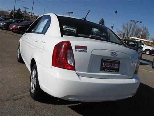 Hyundai Accent 2010 photo 1