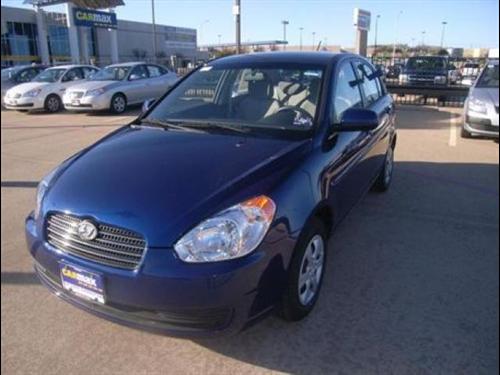 Hyundai Accent 2010 photo 2