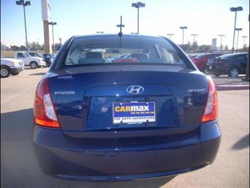 Hyundai Accent 2010 photo 5