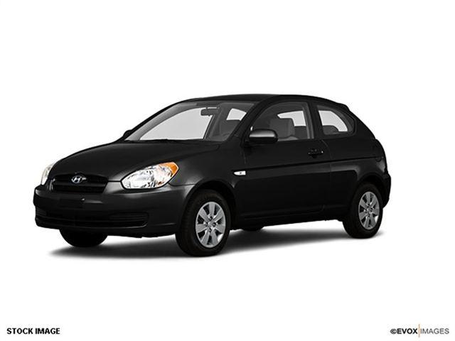 Hyundai Accent SE Hatchback