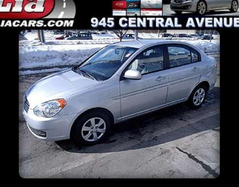 Hyundai Accent 2010 photo 1
