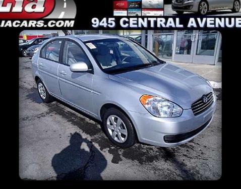 Hyundai Accent 2010 photo 3