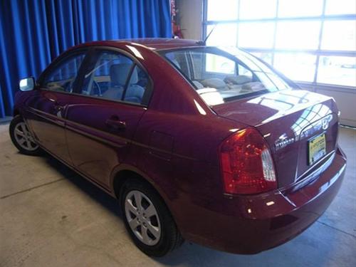 Hyundai Accent 2010 photo 3