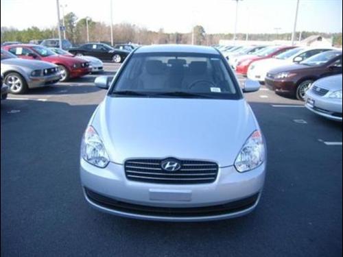Hyundai Accent 2010 photo 1