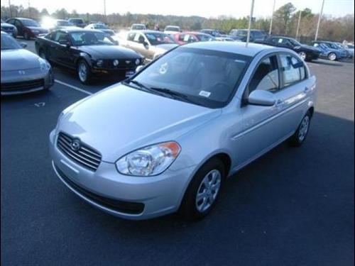 Hyundai Accent 2010 photo 2