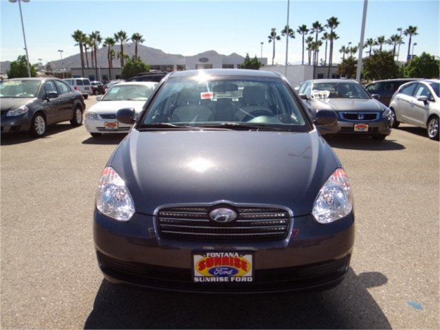 Hyundai Accent 2011 photo 4