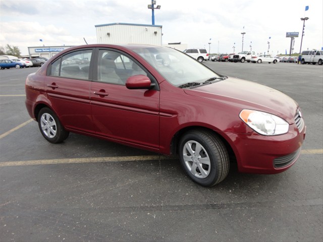 Hyundai Accent FWD 4dr Sport Unspecified