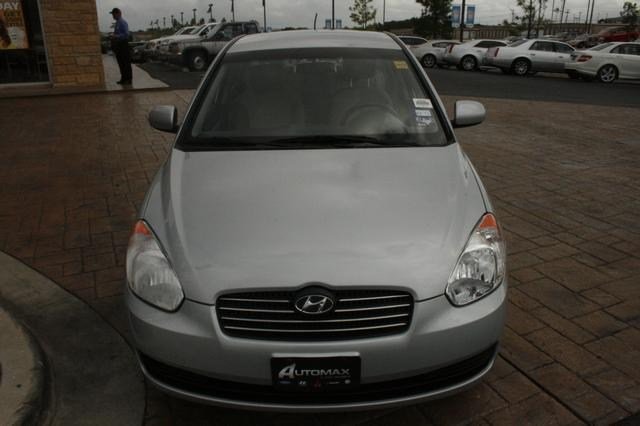 Hyundai Accent 2011 photo 5