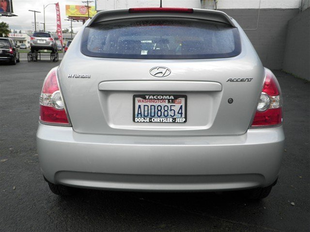 Hyundai Accent 2011 photo 2