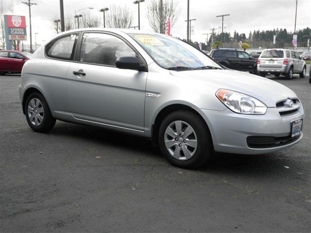 Hyundai Accent 2011 photo 4