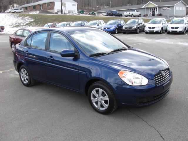 Hyundai Accent 2011 photo 2