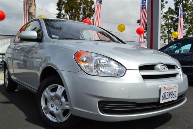 Hyundai Accent 2011 photo 3